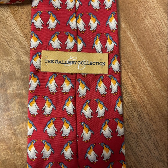 The gallery collection, penguin silk tie - Picture 3 of 4